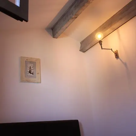 Les Au Bord De